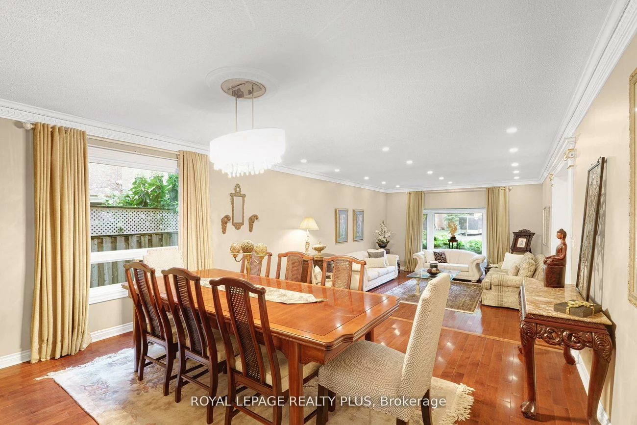 1760, Featherston, Erin Mills, Mississauga