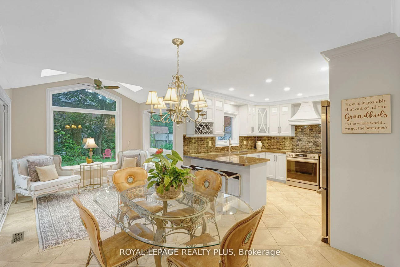 1760, Featherston, Erin Mills, Mississauga