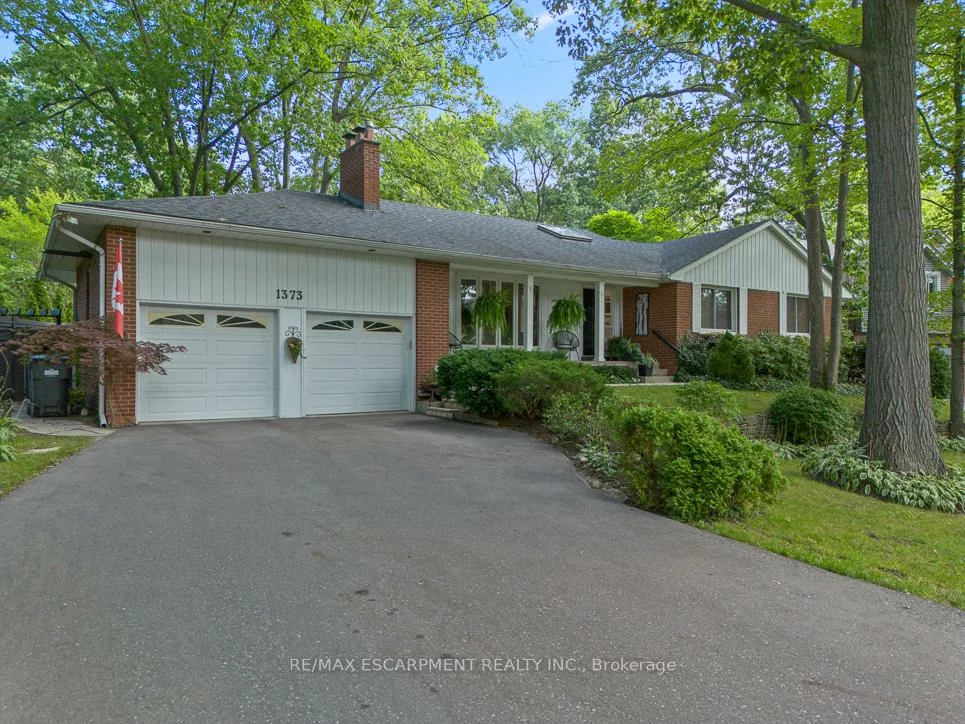1373, Queen Victoria, Lorne Park, Mississauga