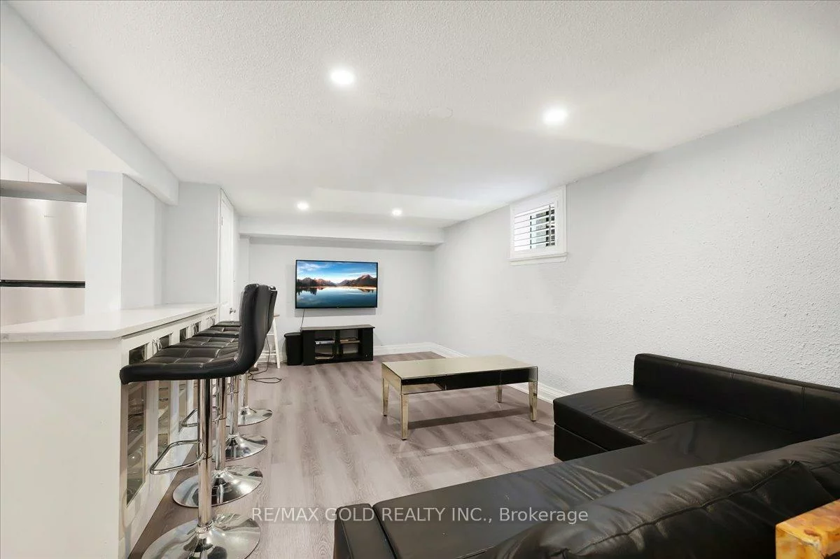 993, Porcupine, Clarkson, Mississauga