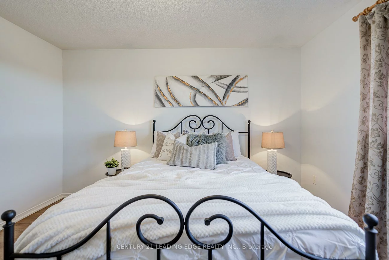 6604, Opera Glass, Meadowvale Village, Mississauga