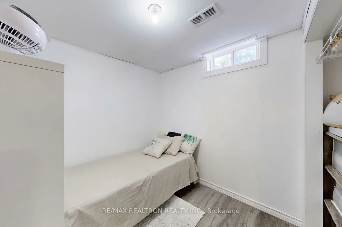 878, Delgado, East Credit, Mississauga