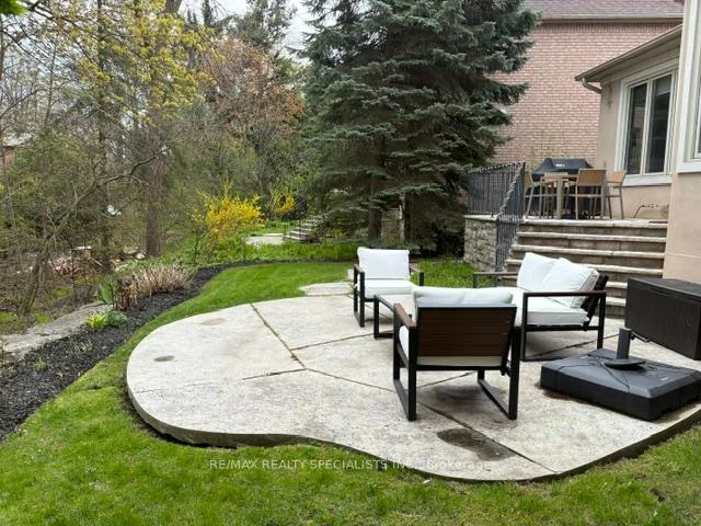 1722, The Pines, Lorne Park, Mississauga