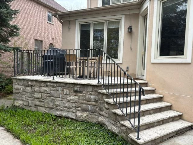 1722, The Pines, Lorne Park, Mississauga