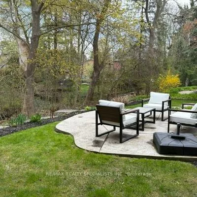 1722, The Pines, Lorne Park, Mississauga