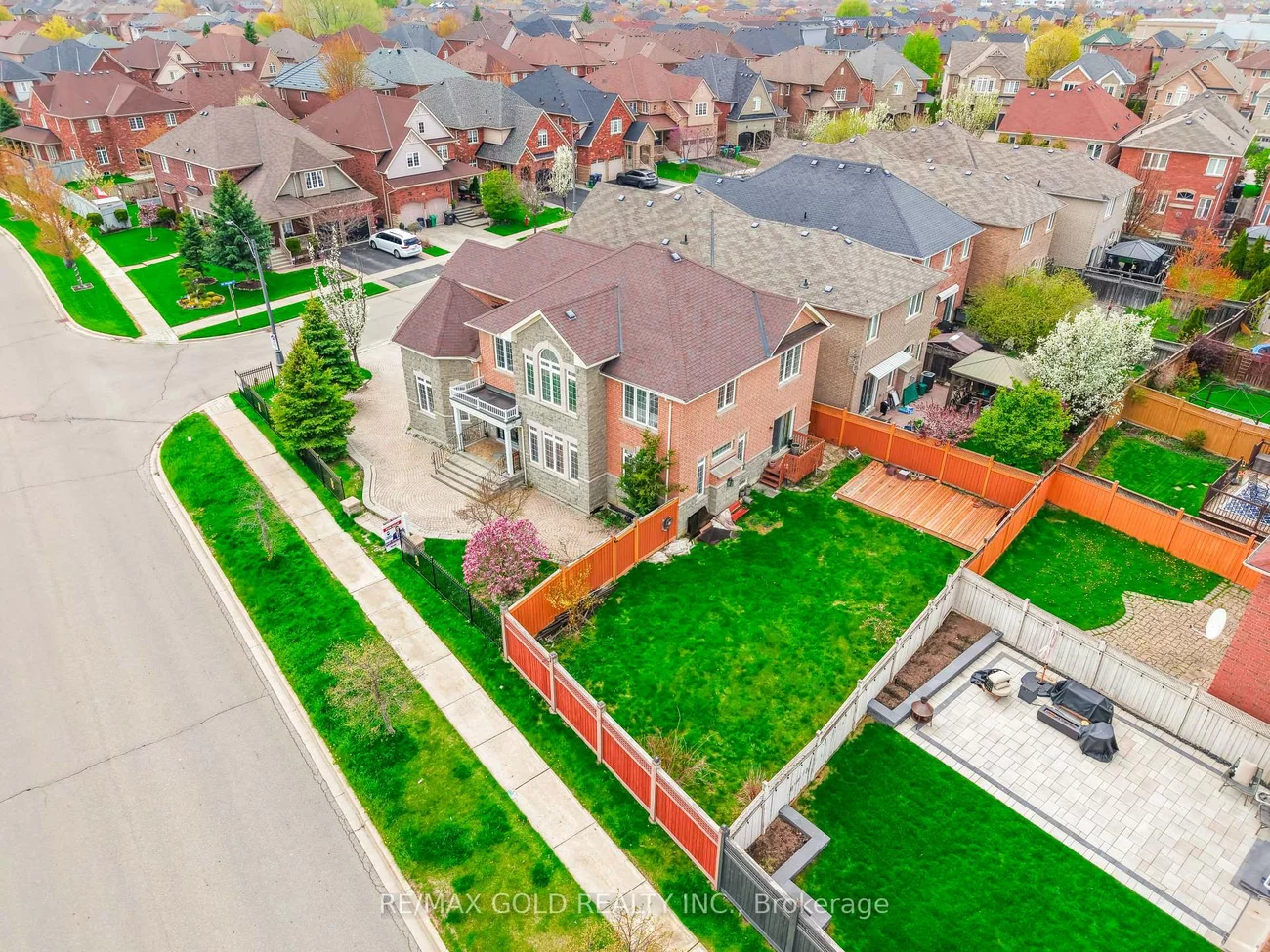 5499, Doctor Peddle, Churchill Meadows, Mississauga