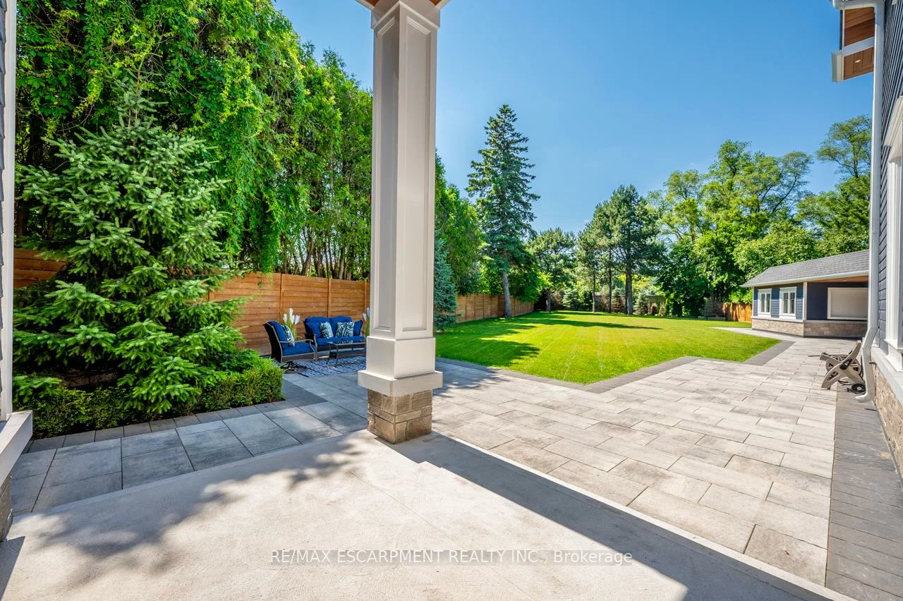 1618, Dogwood, Mineola, Mississauga