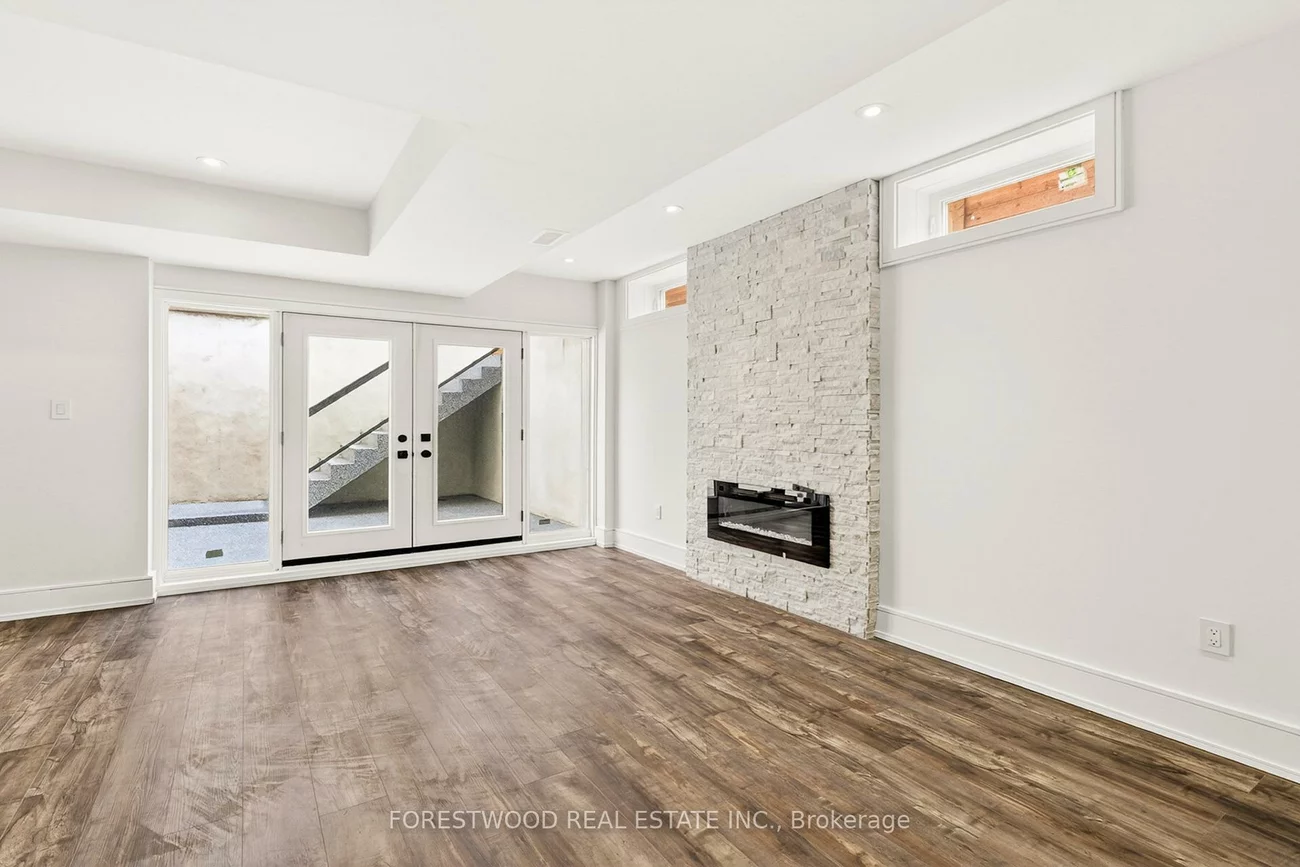 193, Mateo, Cooksville, Mississauga