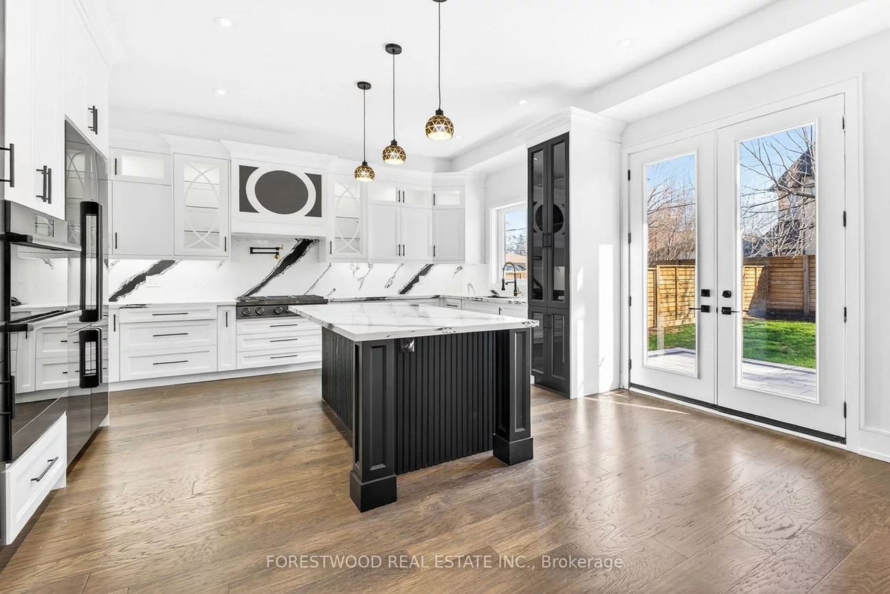 193, Mateo, Cooksville, Mississauga