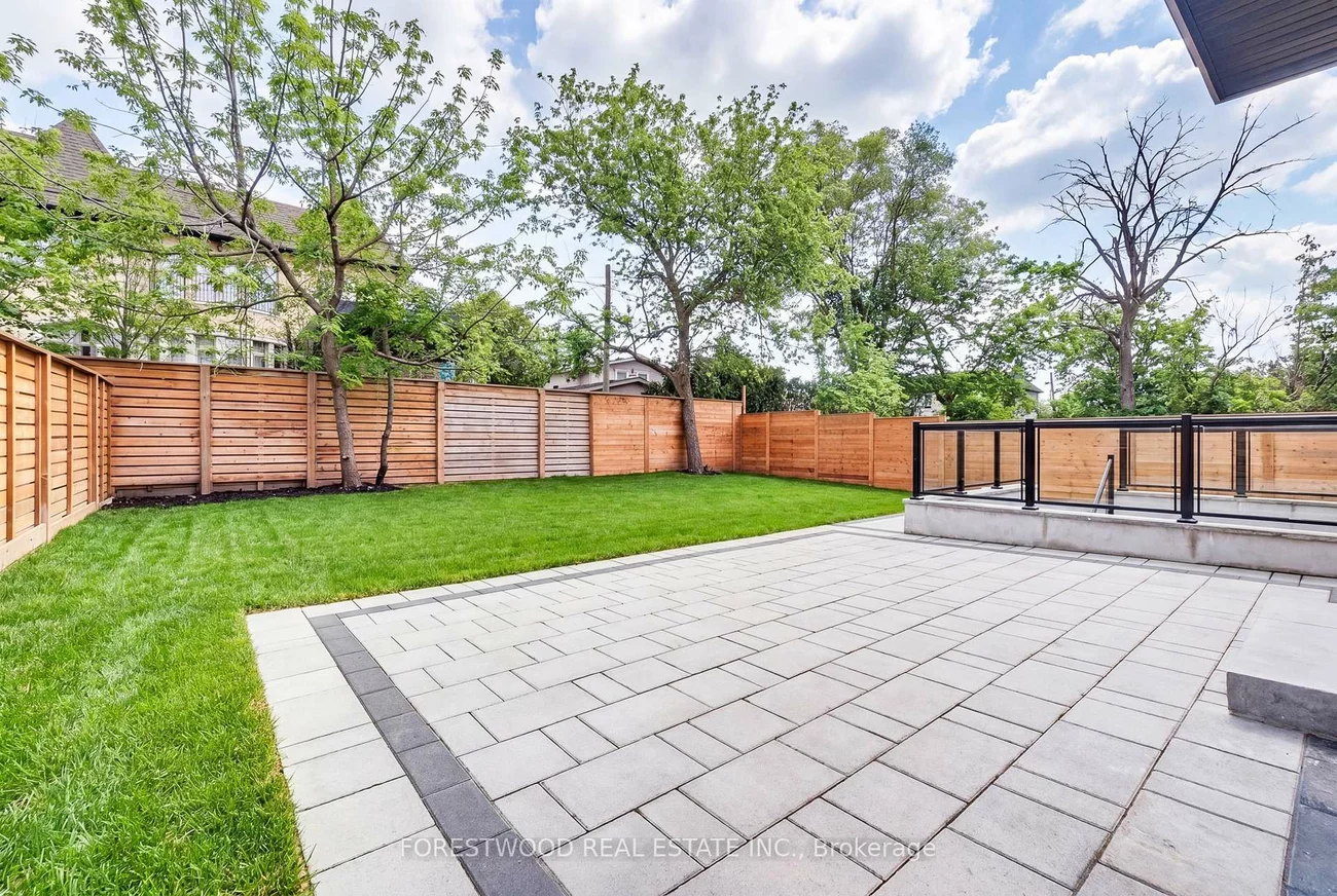 193, Mateo, Cooksville, Mississauga