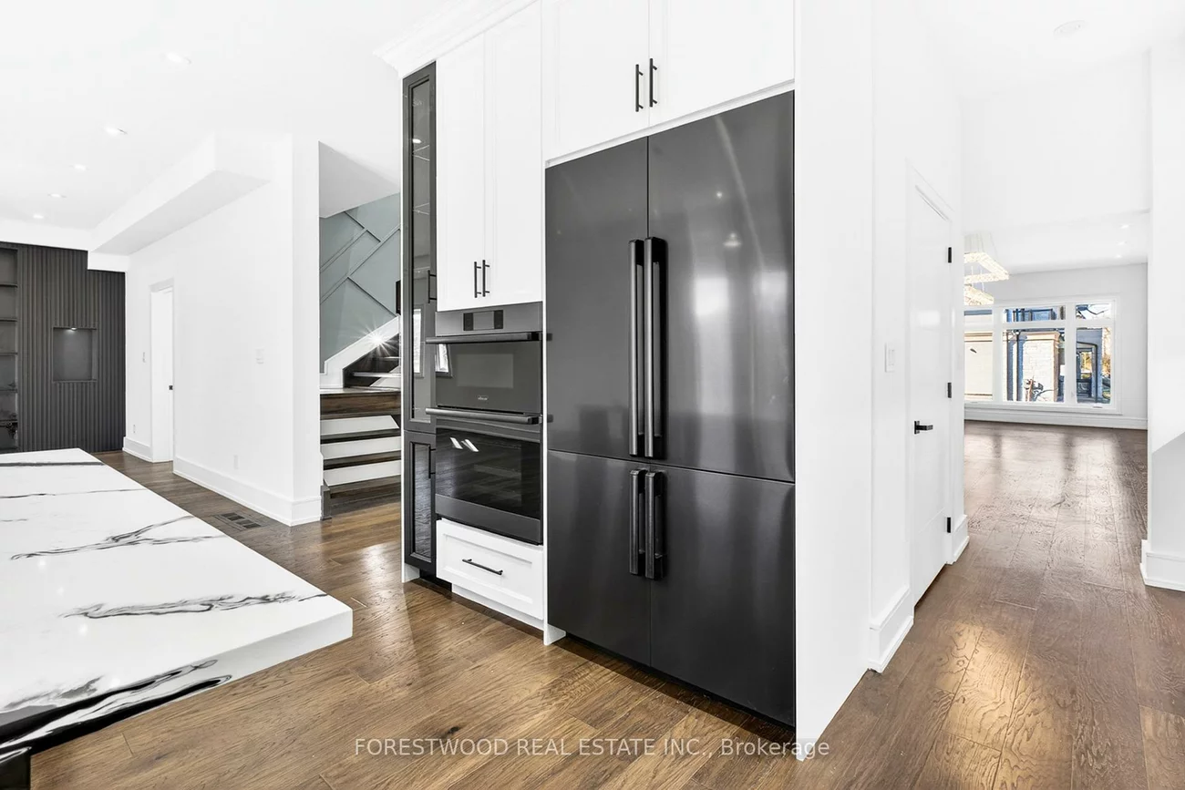 193, Mateo, Cooksville, Mississauga