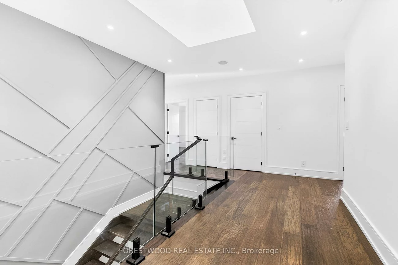 193, Mateo, Cooksville, Mississauga
