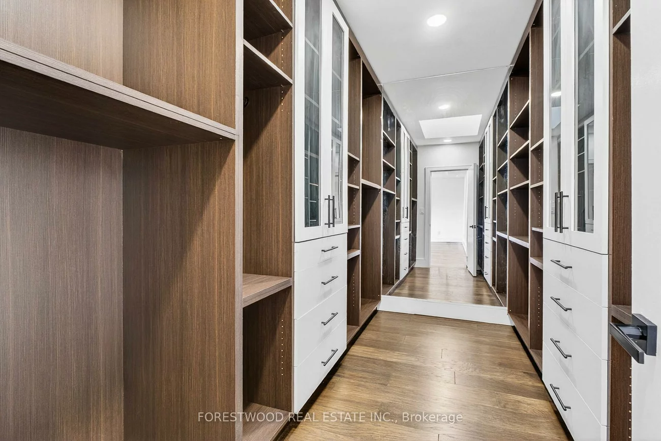 193, Mateo, Cooksville, Mississauga