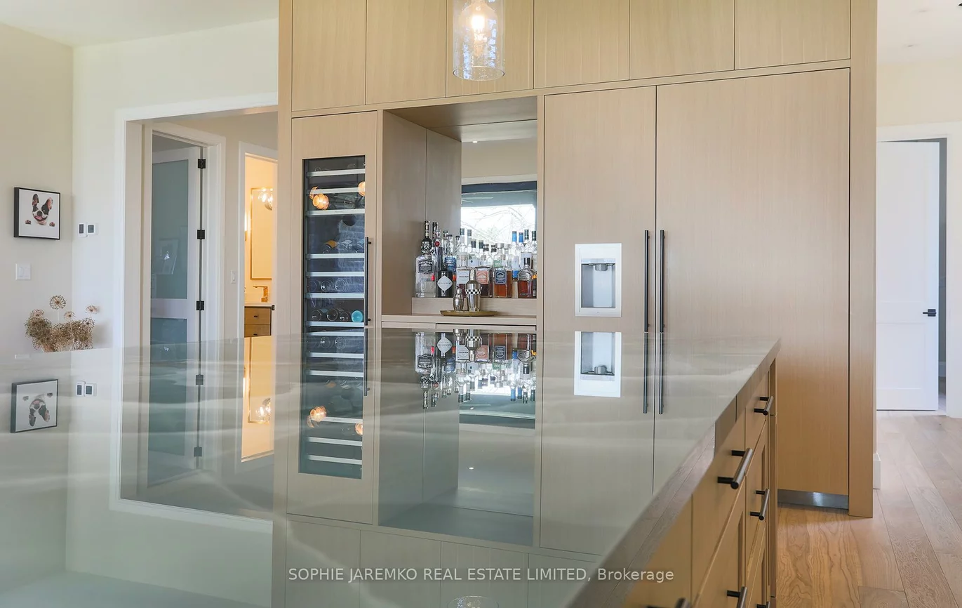939, Melton, Lakeview, Mississauga