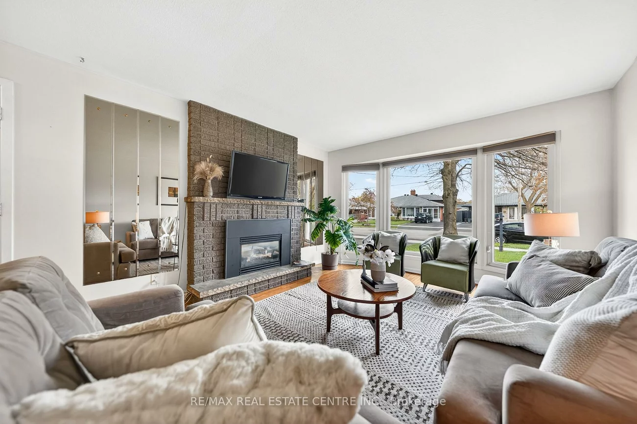 1177, Westerdam, Applewood, Mississauga