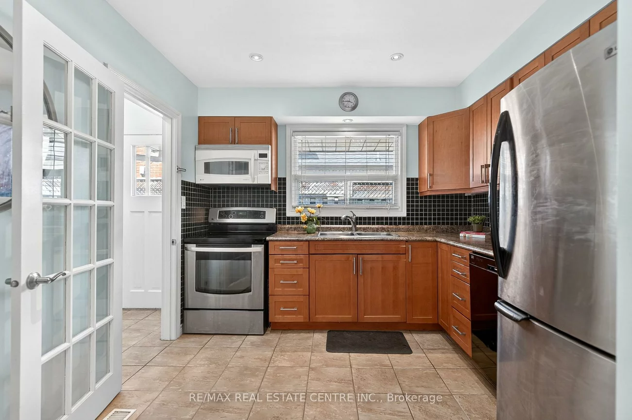 1177, Westerdam, Applewood, Mississauga