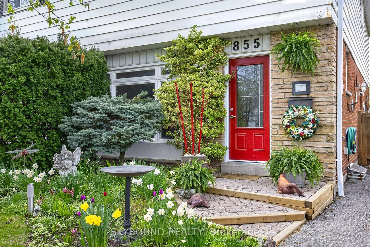 855, Flagship, Applewood, Mississauga