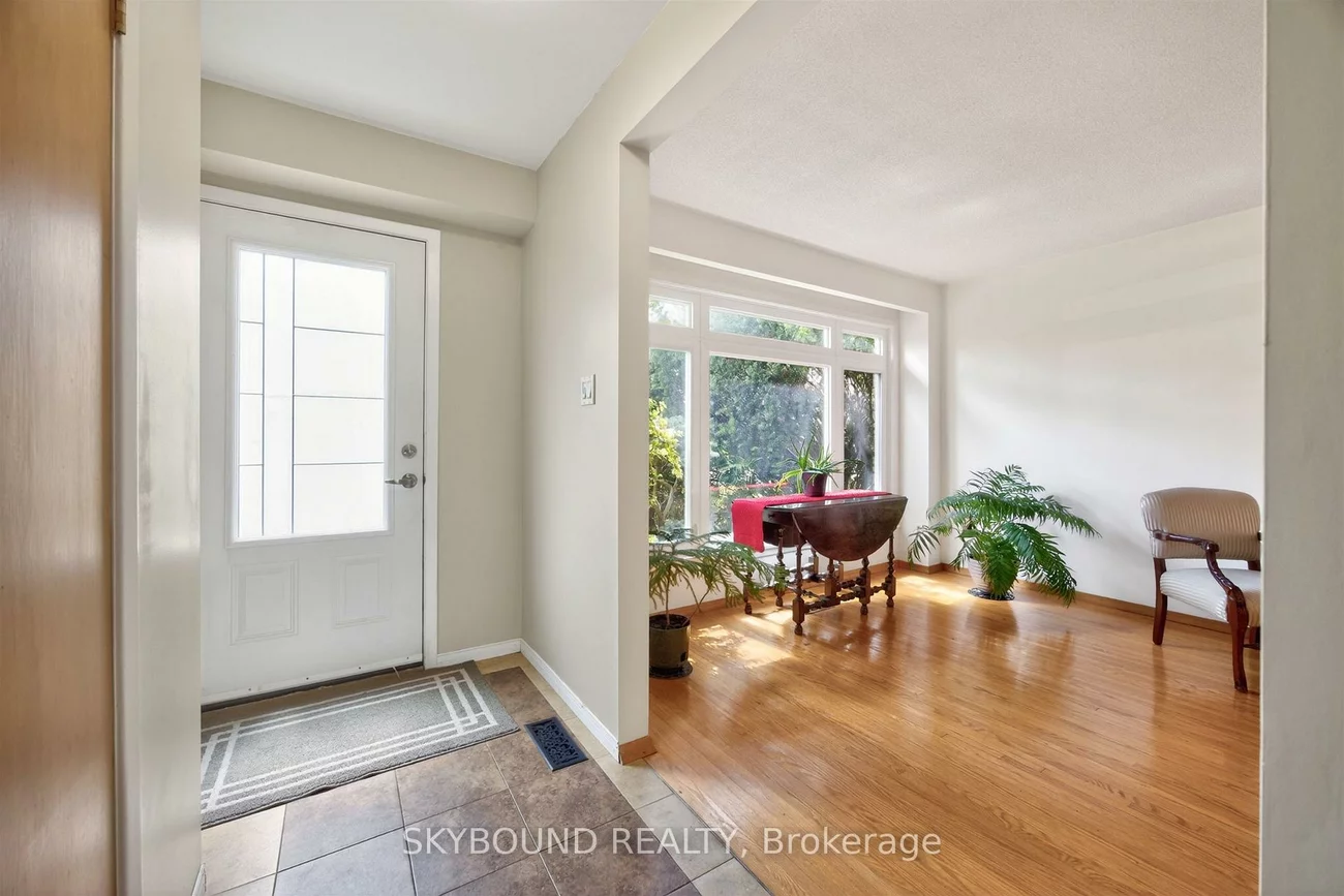 855, Flagship, Applewood, Mississauga