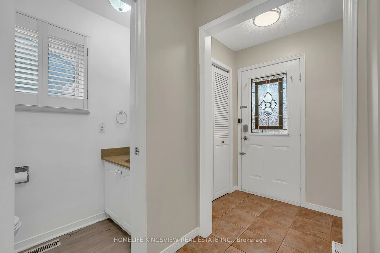 5502, Cosmic, Hurontario, Mississauga