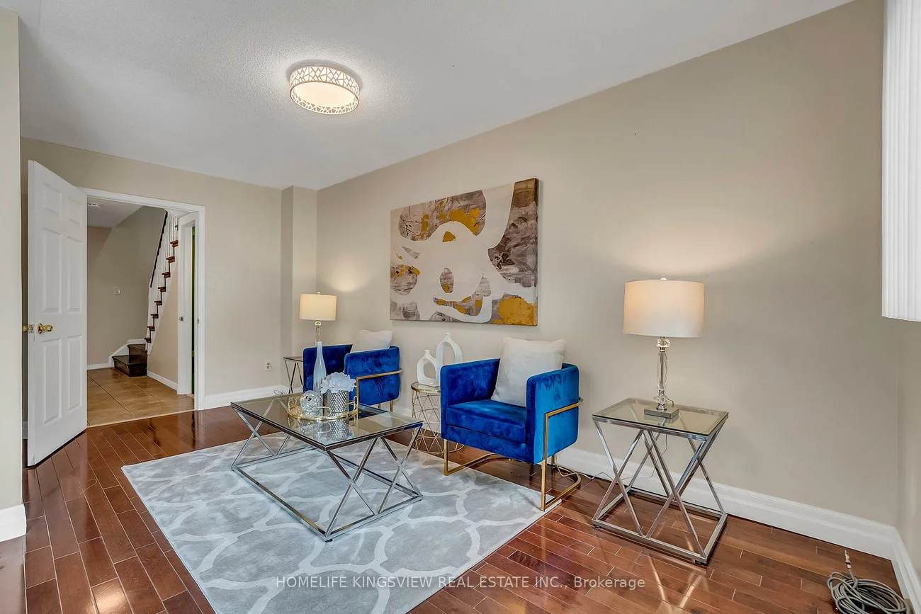 5502, Cosmic, Hurontario, Mississauga