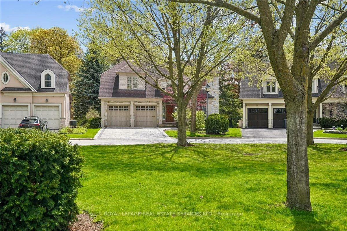 1726, The Pines, Clarkson, Mississauga