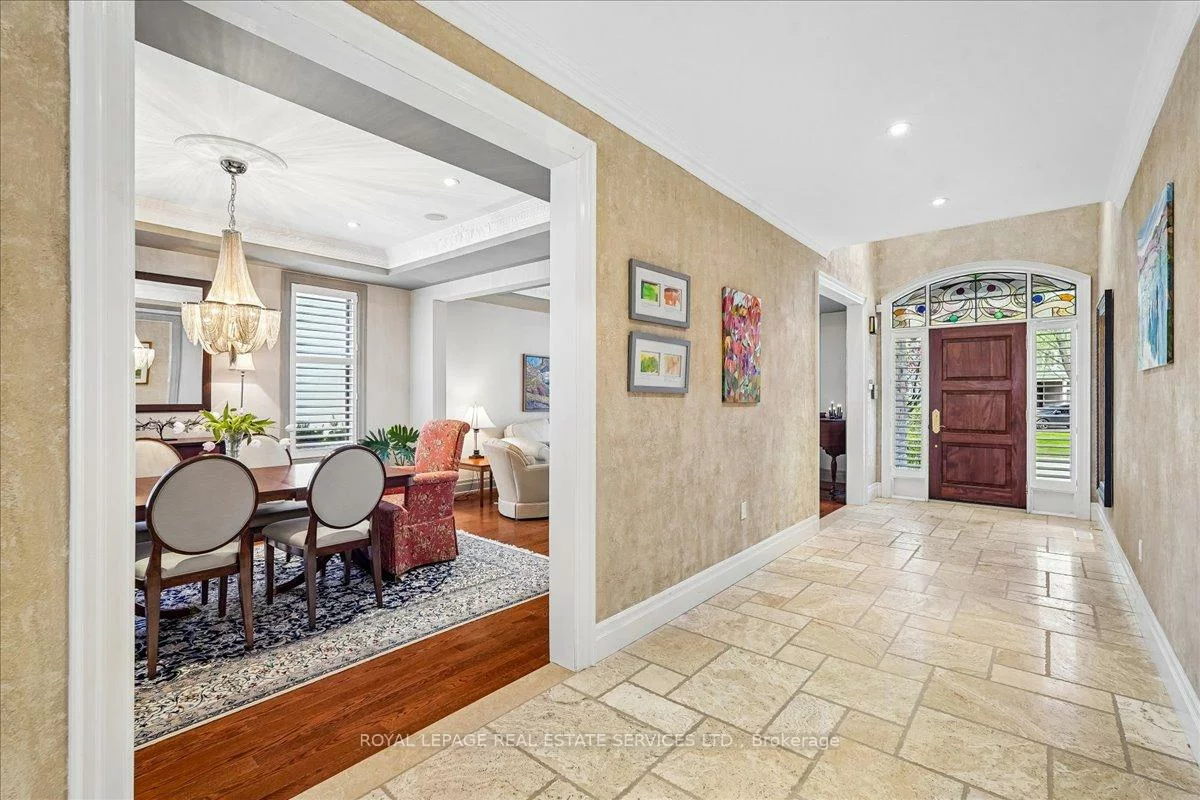1726, The Pines, Clarkson, Mississauga