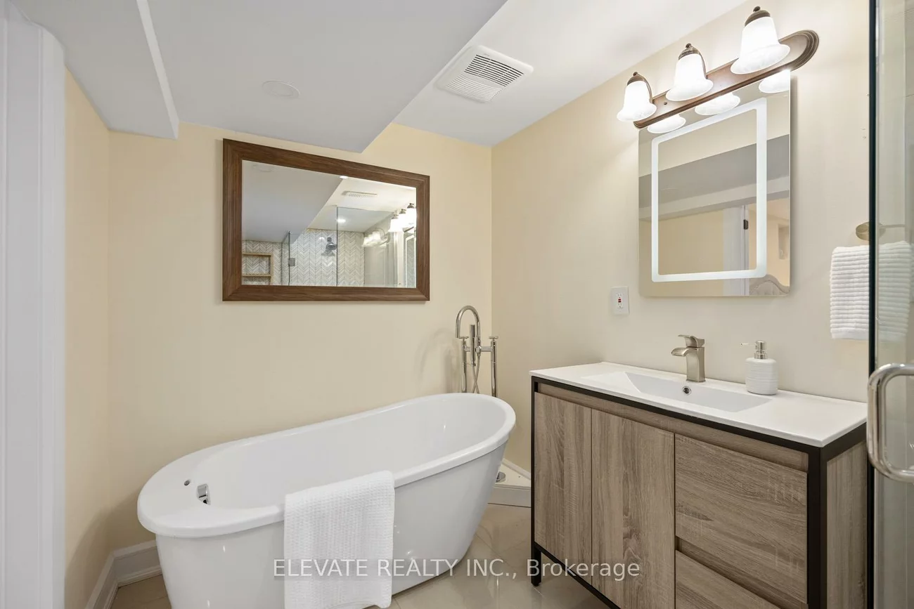 2059, Shawanaga, Sheridan, Mississauga