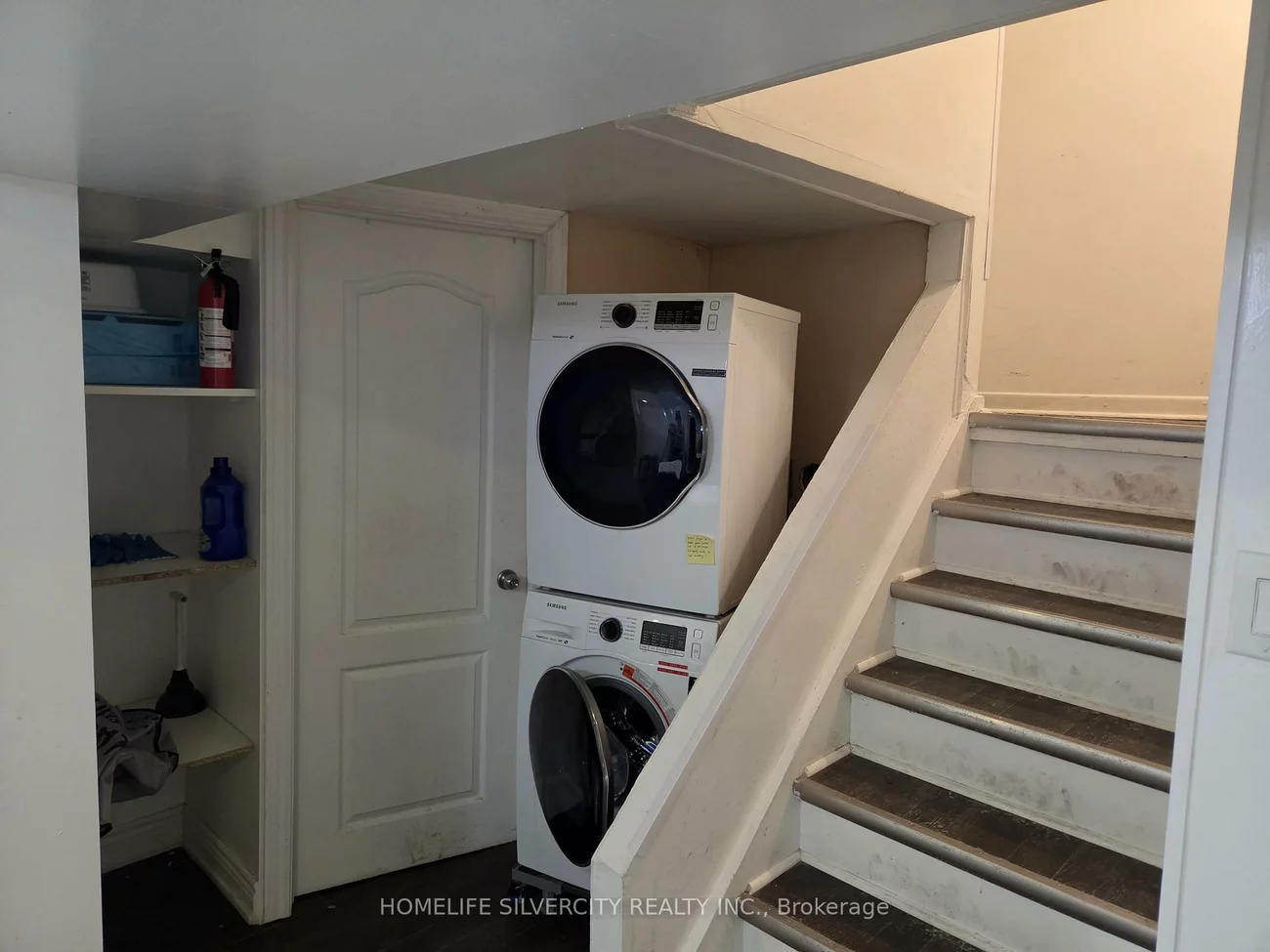 7582, Discus, Malton, Mississauga