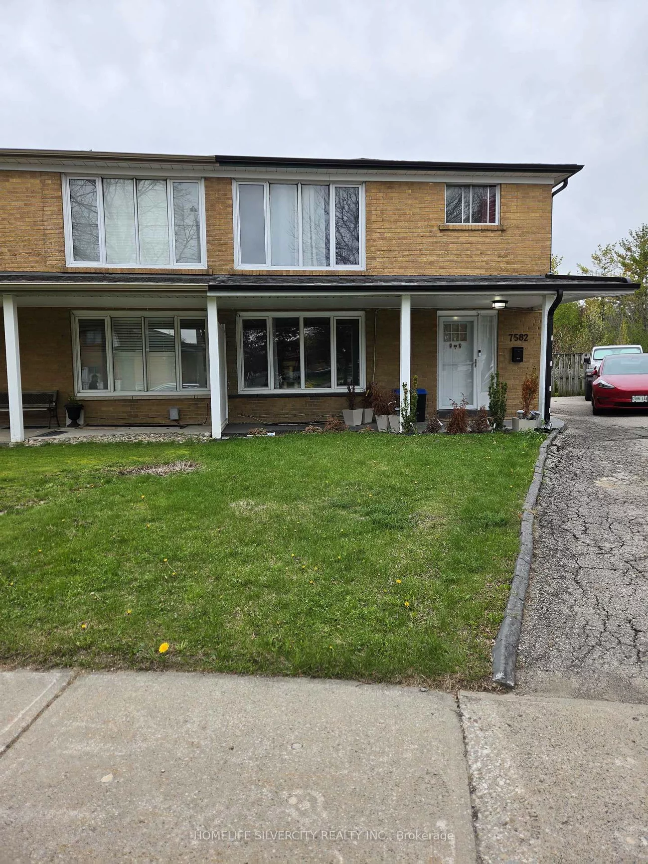 7582, Discus, Malton, Mississauga
