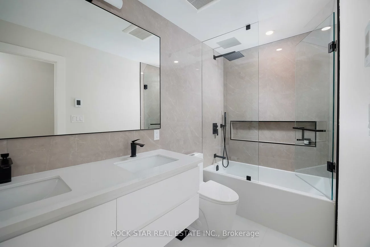 1113, GREENOAKS, Lorne Park, Mississauga