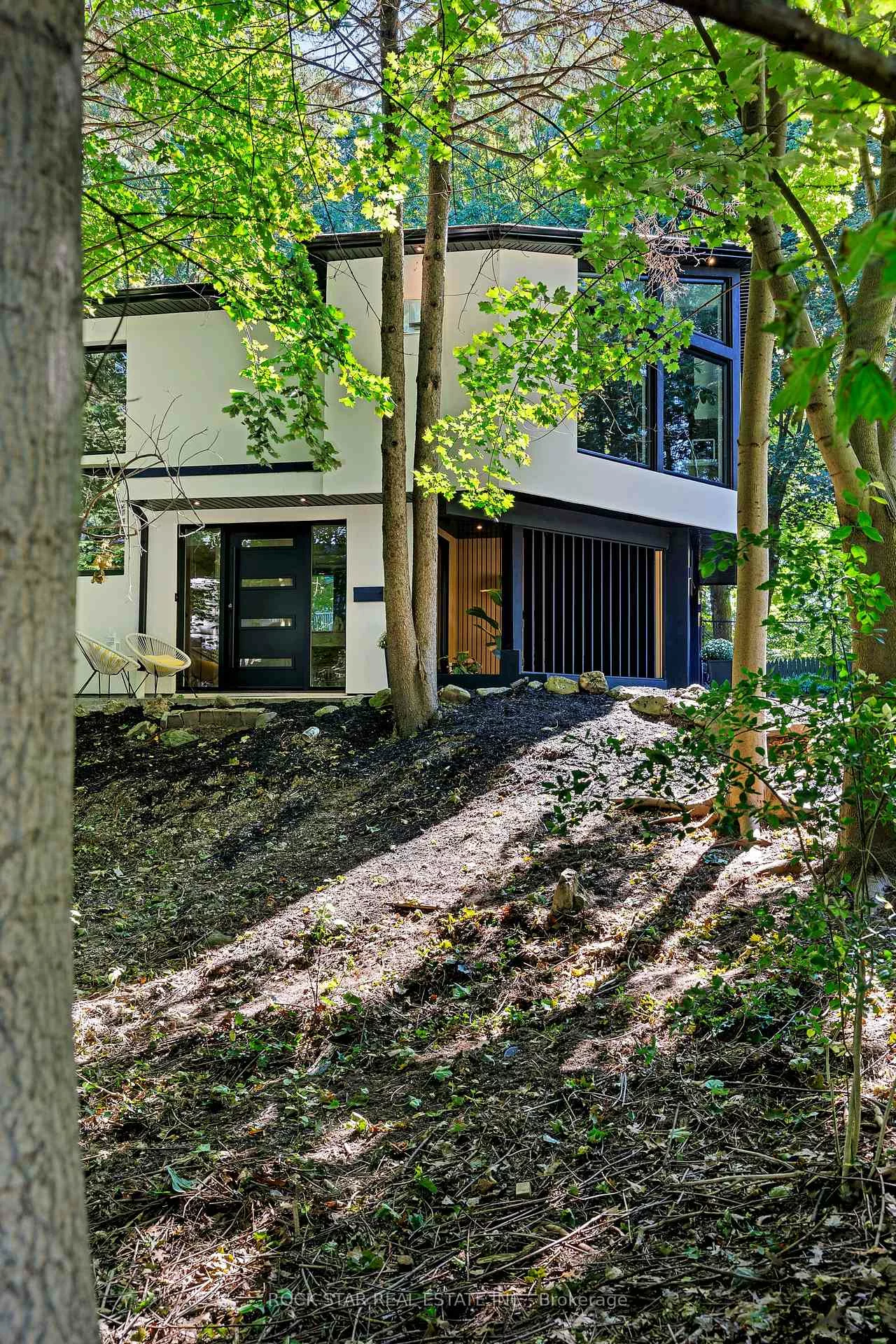 1113, GREENOAKS, Lorne Park, Mississauga