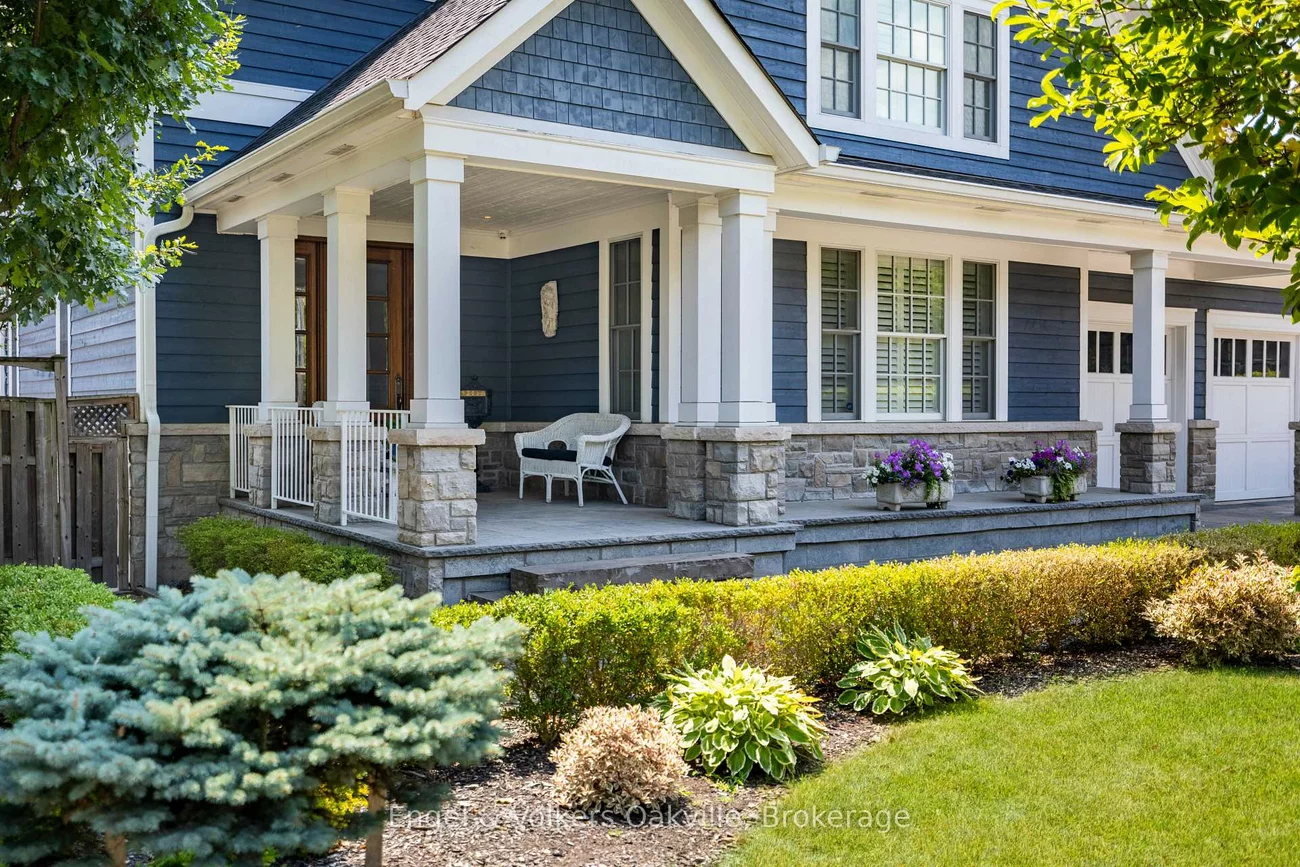 1182, Streambank, Lorne Park, Mississauga