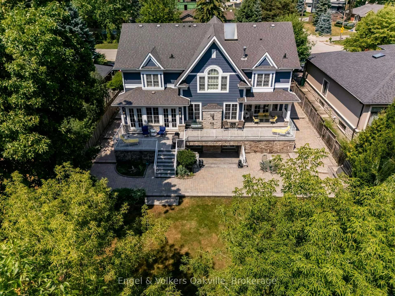 1182, Streambank, Lorne Park, Mississauga