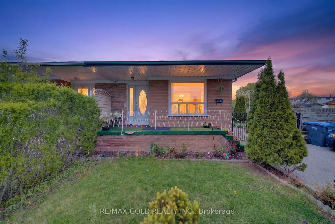 3289, Victory, Malton, Mississauga