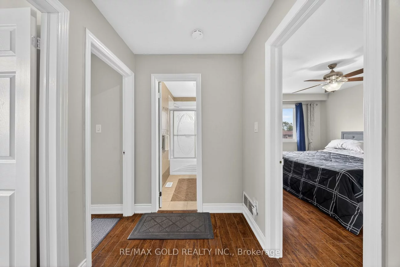 3289, Victory, Malton, Mississauga