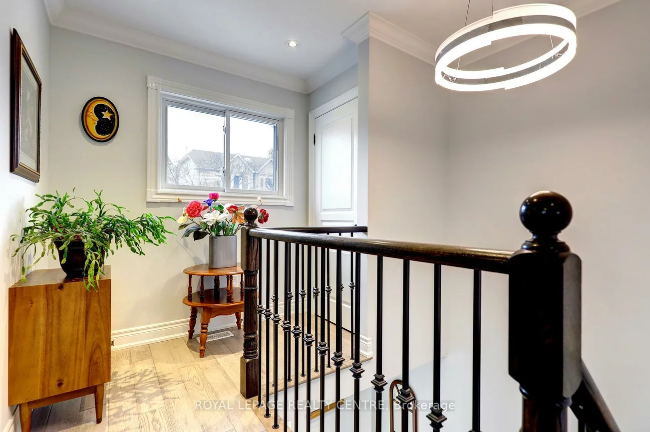 1296, Woodhill, Lakeview, Mississauga