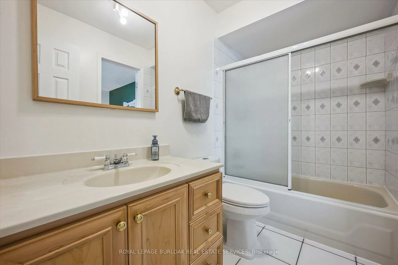 3071, Haines, Applewood, Mississauga
