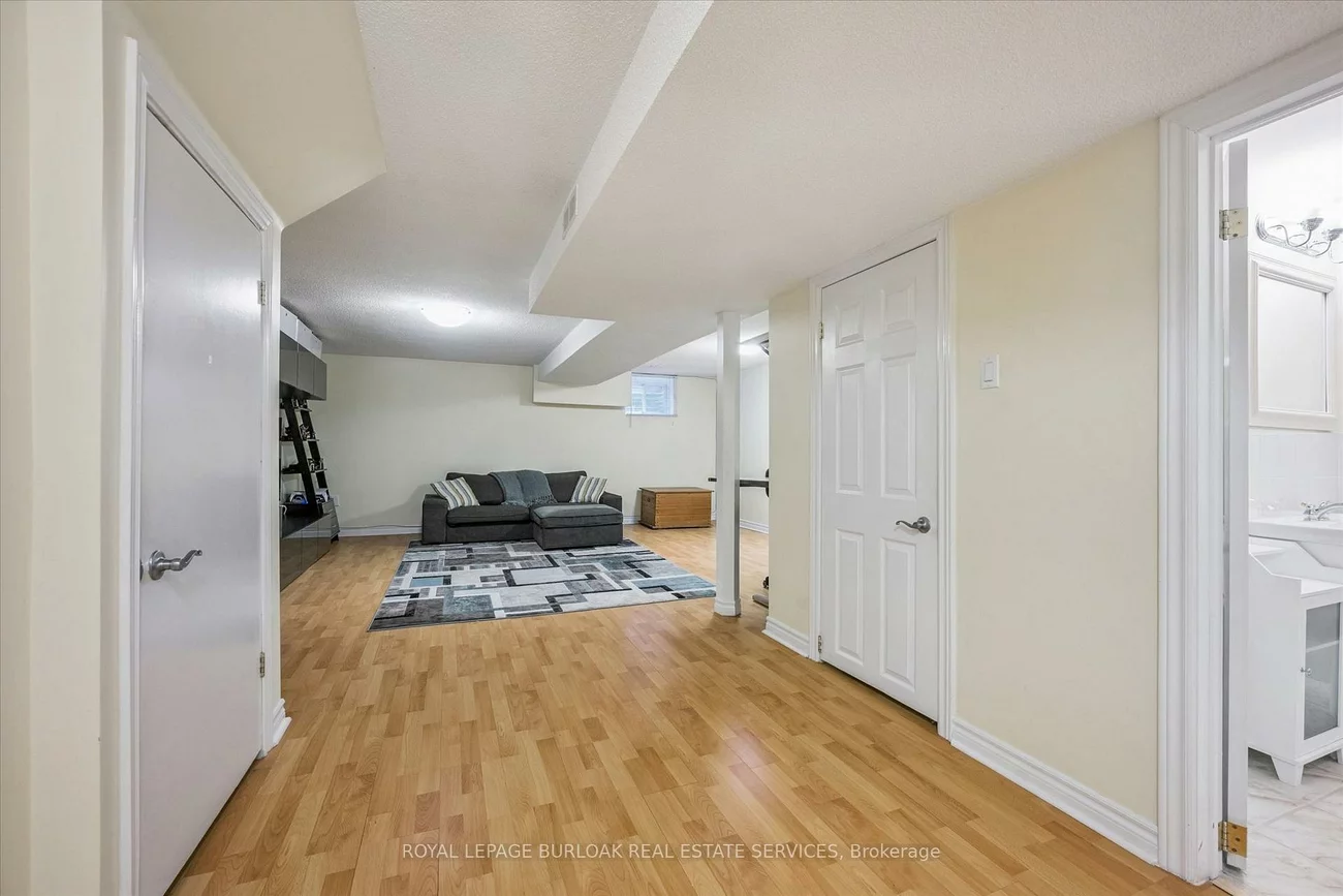 3071, Haines, Applewood, Mississauga