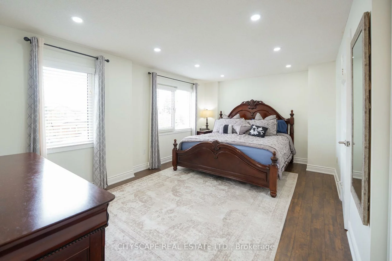 3912, Rushton, Erin Mills, Mississauga