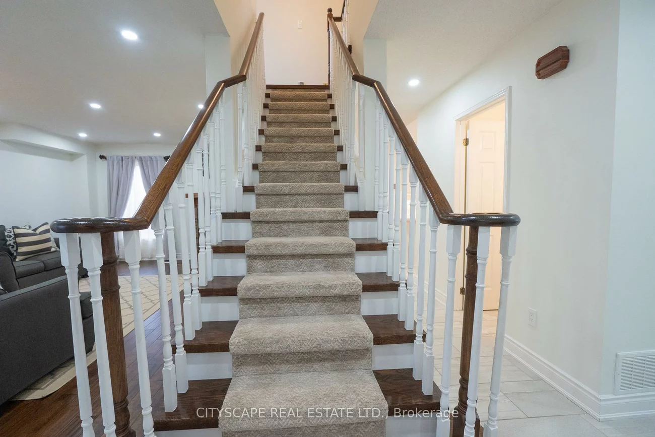 3912, Rushton, Erin Mills, Mississauga