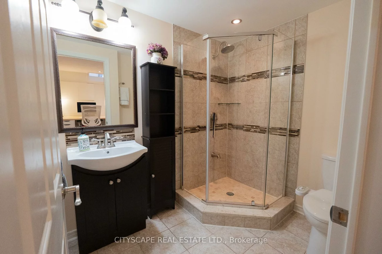 3912, Rushton, Erin Mills, Mississauga
