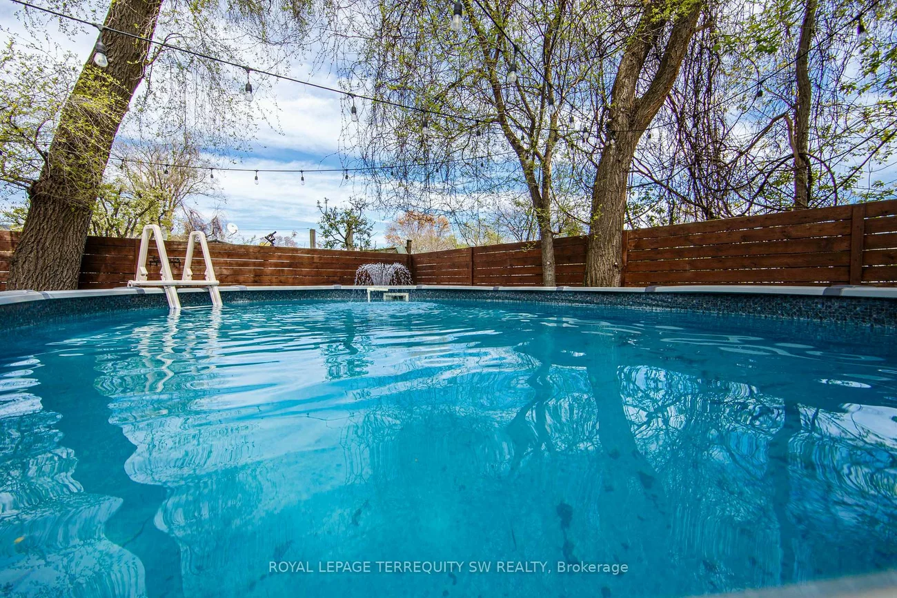 888, Fourth, Lakeview, Mississauga