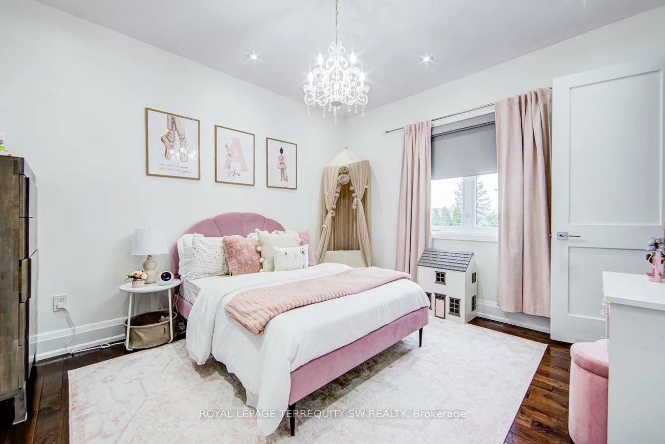 888, Fourth, Lakeview, Mississauga