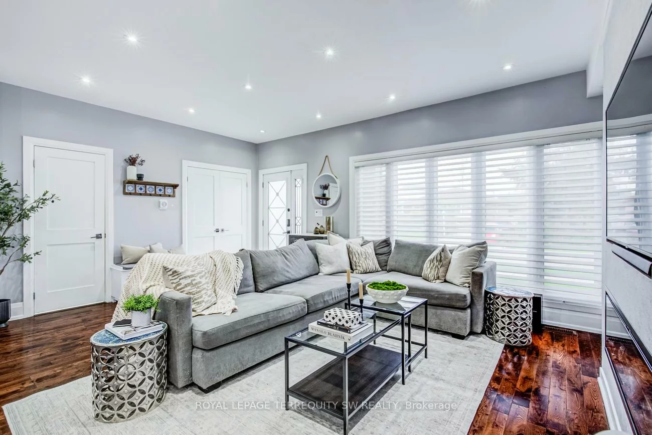 888, Fourth, Lakeview, Mississauga