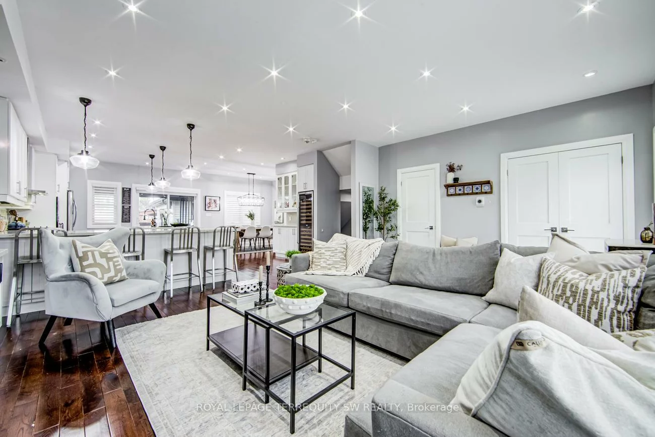 888, Fourth, Lakeview, Mississauga