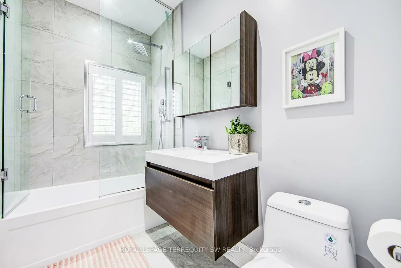 888, Fourth, Lakeview, Mississauga