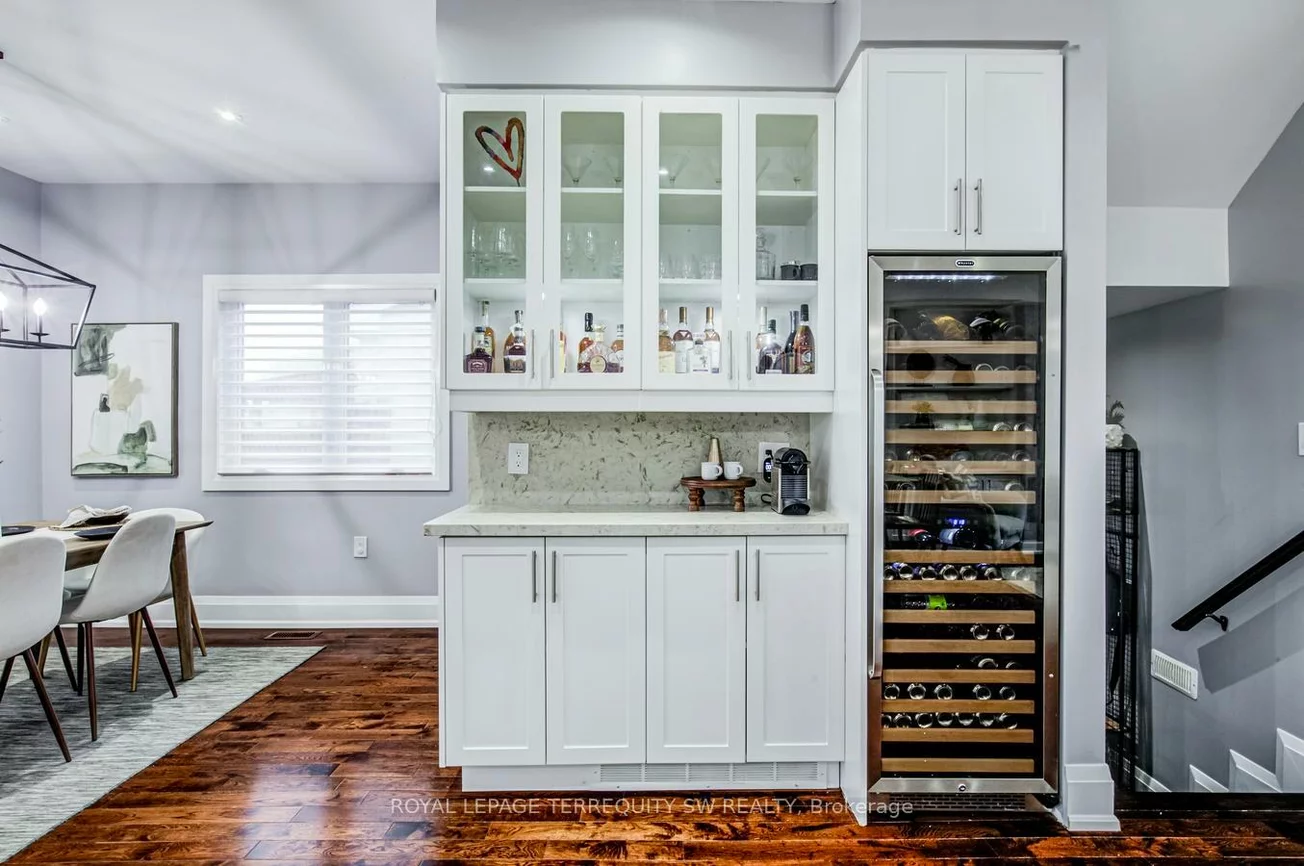 888, Fourth, Lakeview, Mississauga