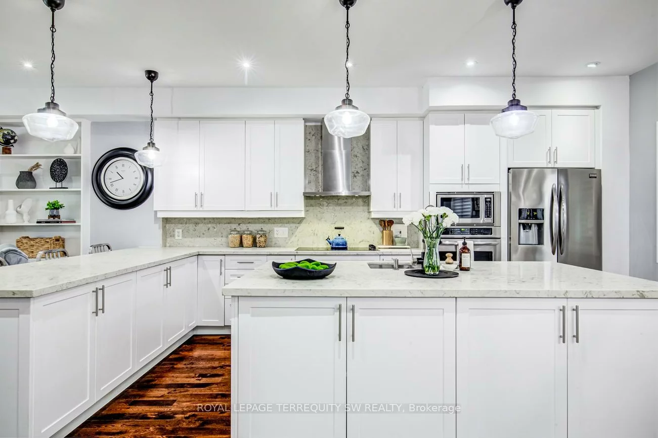 888, Fourth, Lakeview, Mississauga
