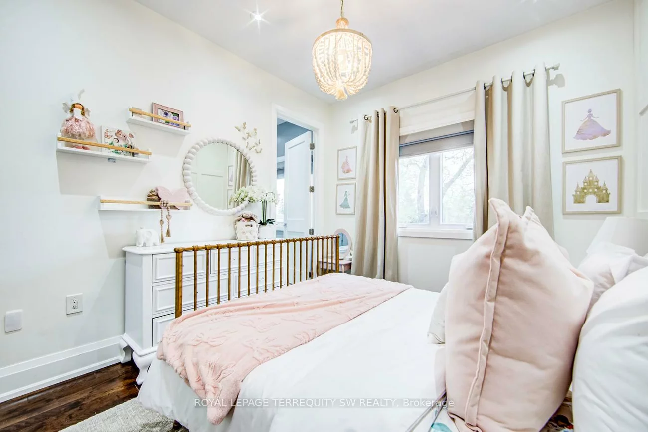 888, Fourth, Lakeview, Mississauga