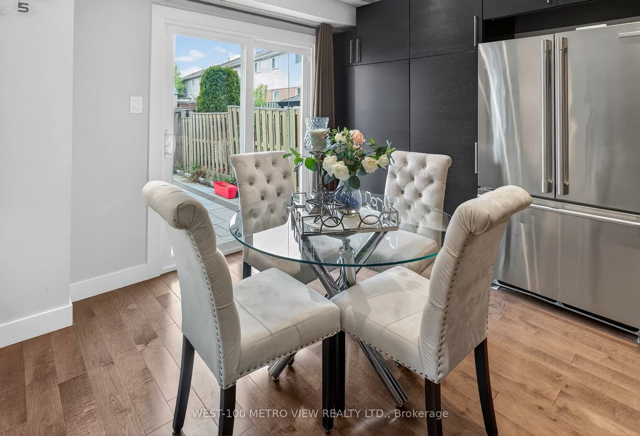 5002, Willowood, Hurontario, Mississauga